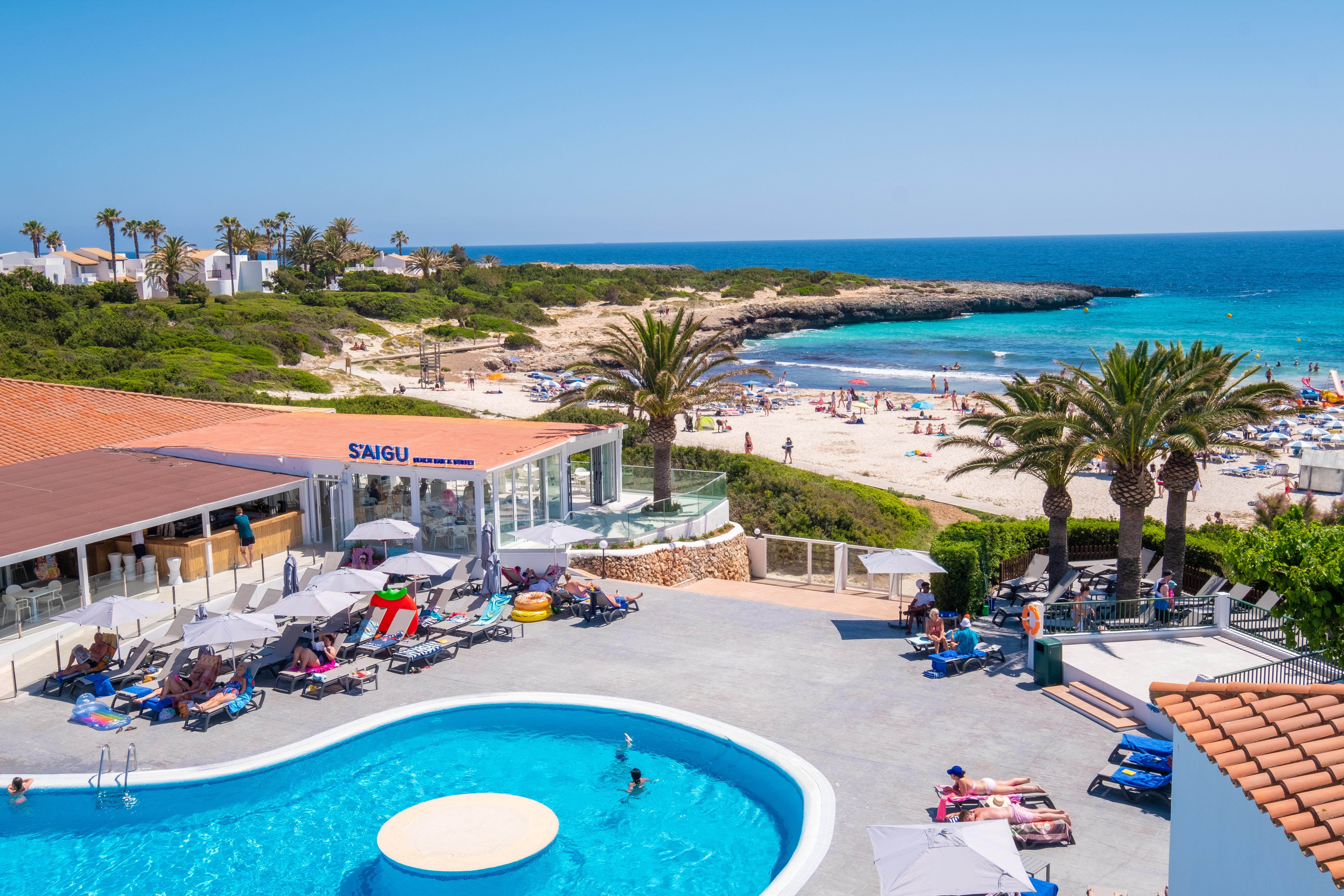 كالا ان بوسش Carema Beach Menorca المظهر الخارجي الصورة